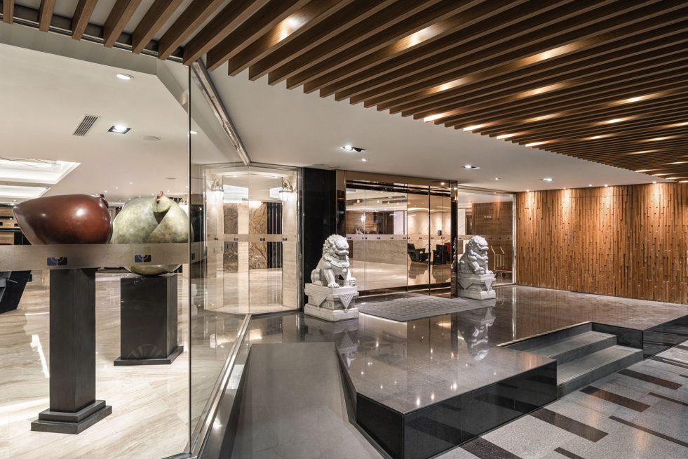 佑煦行旅現代感十足的飯店大廳與交誼空間，專業飯店空間攝影作品，禾目影像 hemo-visual 拍攝
